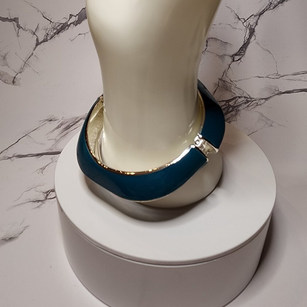 Silver Tone and Turquoise Enamel Hinged Fashion Bracelet